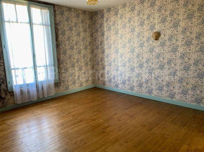 Image No.10-Maison de 3 chambres à vendre à Sauzé-Vaussais