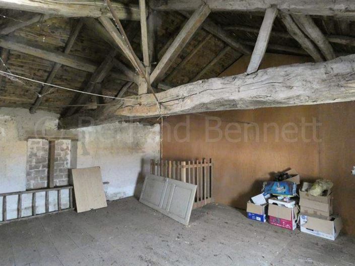 Image No.16-8 Bed House for sale