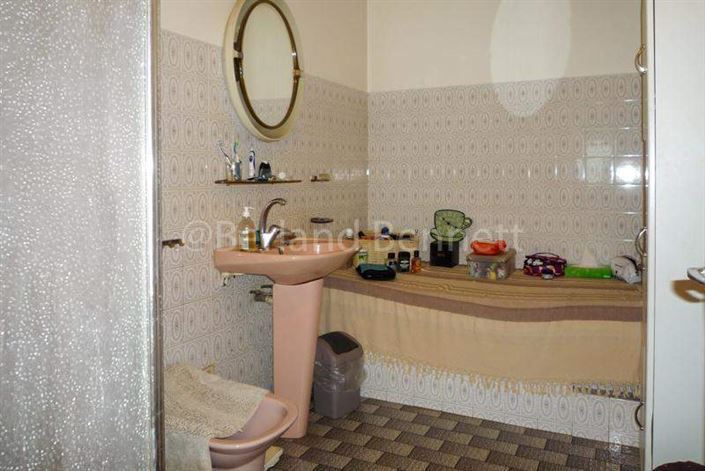 Image No.7-3 Bed House for sale