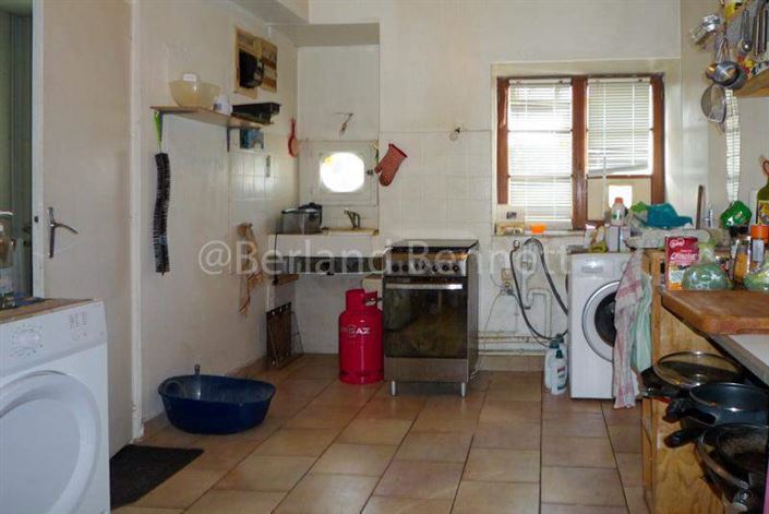 Image No.9-3 Bed House for sale