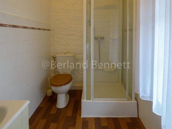 Image No.12-2 Bed House for sale