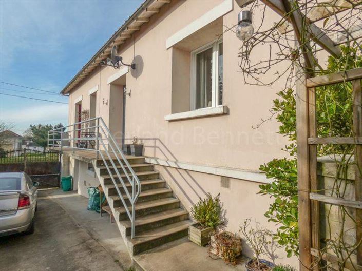 Image No.1-Maison de 1 chambre à vendre à Chef-Boutonne