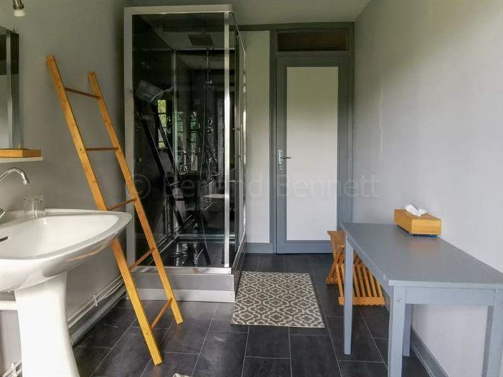 Image No.18-3 Bed House for sale