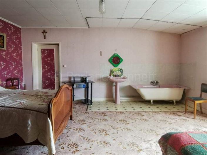 Image No.20-3 Bed House for sale