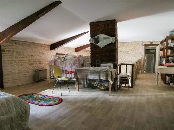 Image No.21-3 Bed House for sale