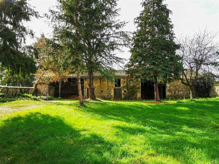 Image No.28-3 Bed House for sale