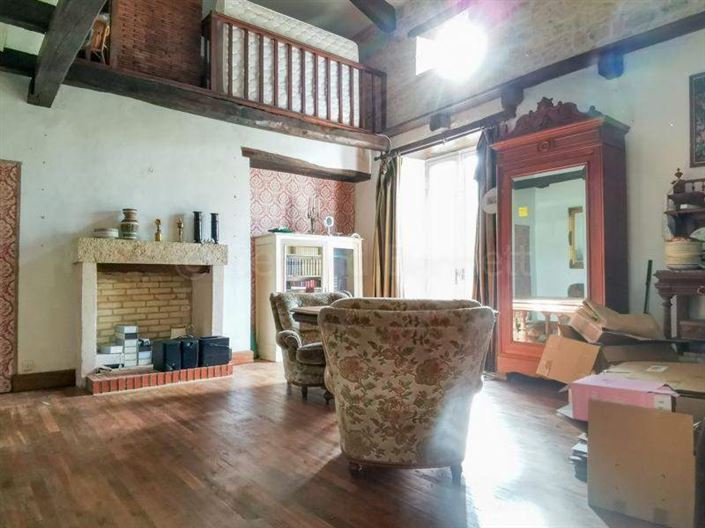 Image No.8-3 Bed House for sale