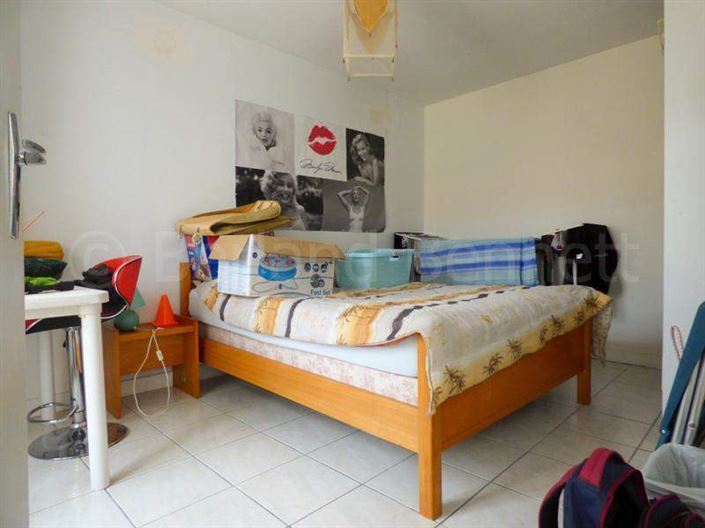 Image No.8-4 Bed House for sale