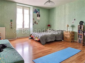 76cba65b-96bc-9789-383f-282fb5ab4007