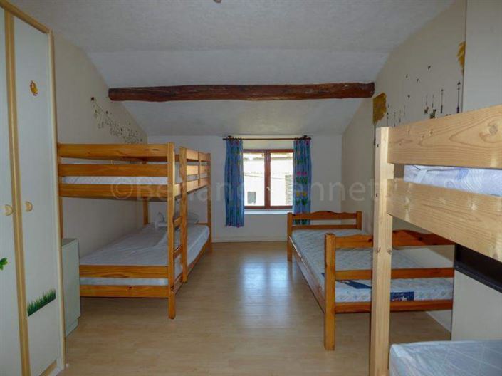 Image No.11-9 Bed House for sale
