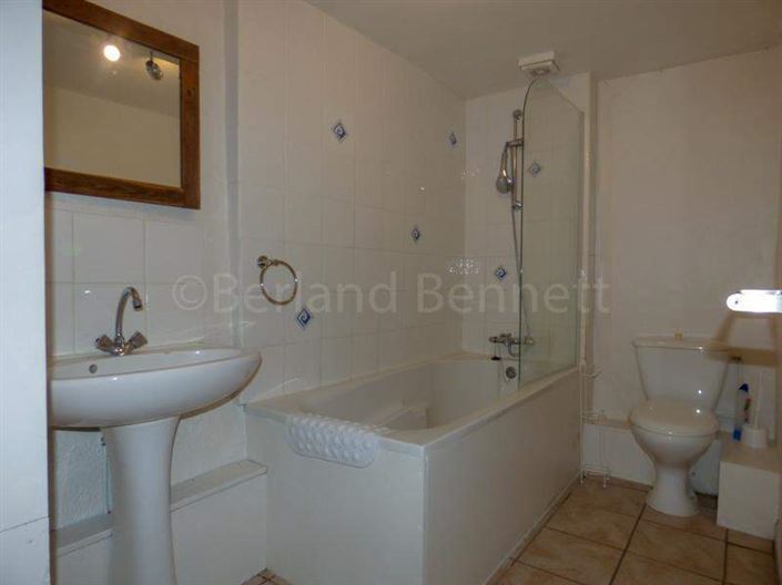 Image No.27-9 Bed House for sale