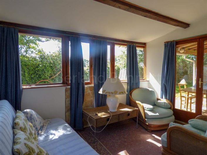 Image No.7-9 Bed House for sale