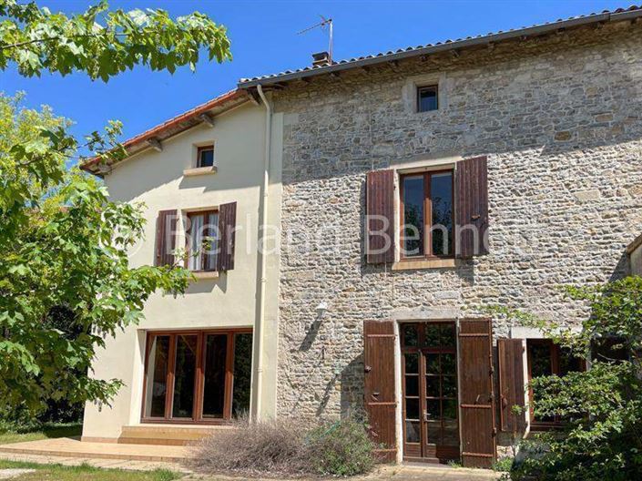 Image No.1-Maison de 4 chambres à vendre à Sauzé-Vaussais