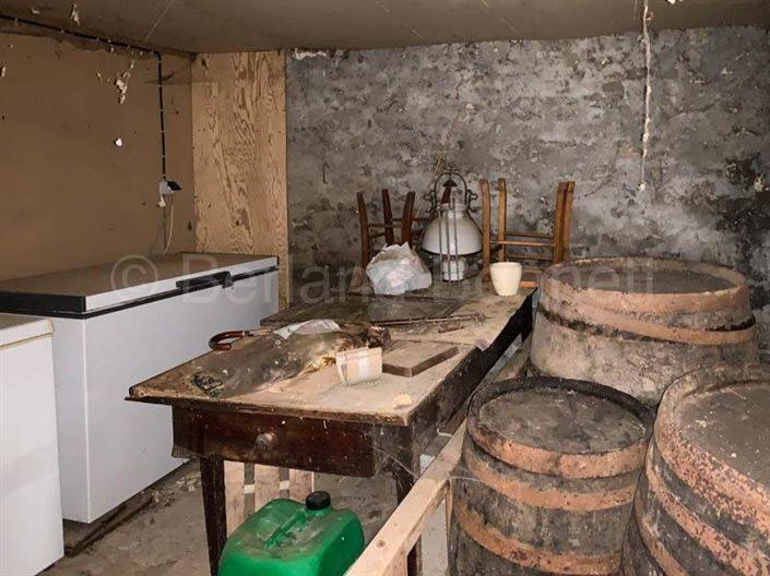 Image No.7-1 Bed House for sale