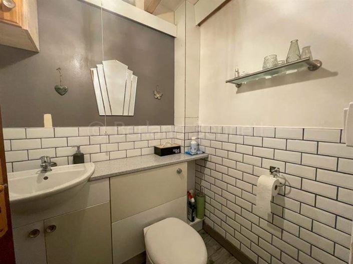 Image No.10-3 Bed House for sale