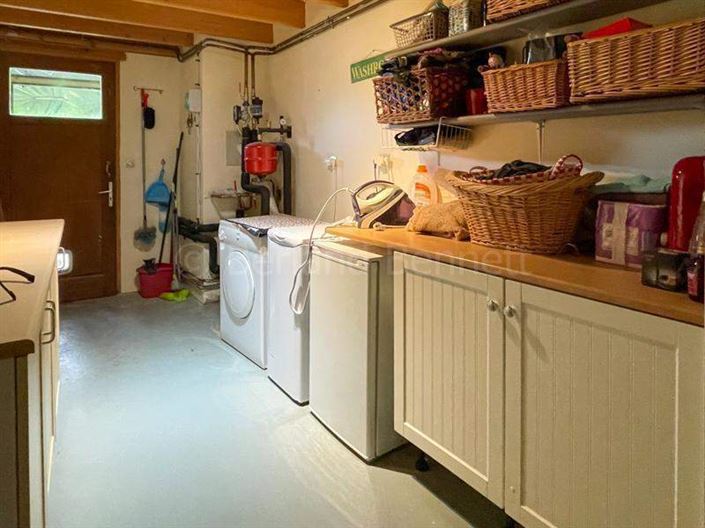 Image No.8-3 Bed House for sale