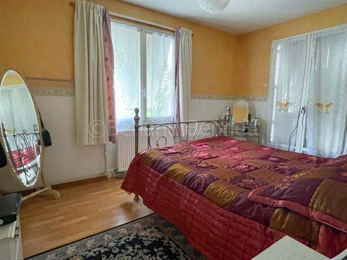 Image No.13-3 Bed House for sale