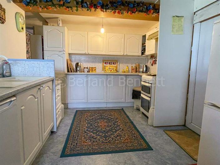 Image No.5-3 Bed House for sale