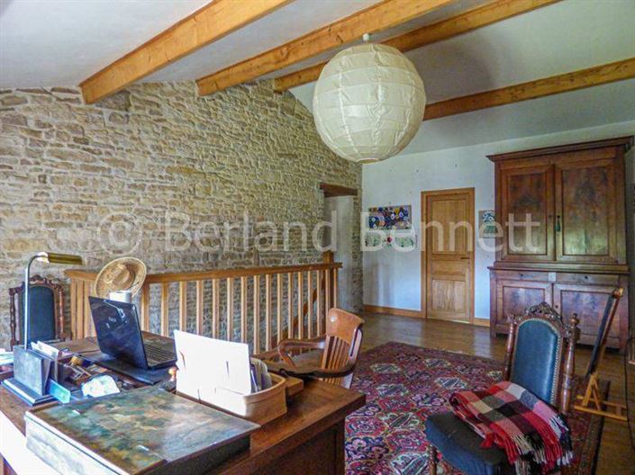 Image No.15-6 Bed House for sale