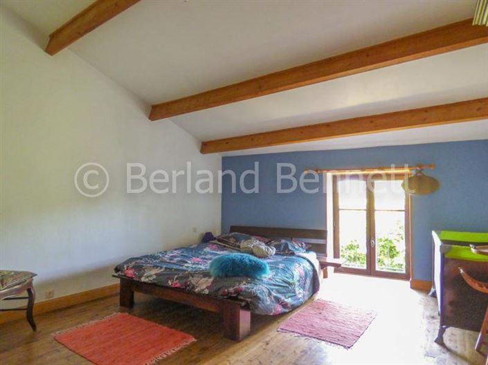 Image No.18-6 Bed House for sale