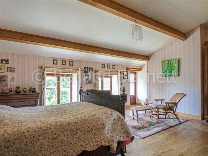 Image No.22-6 Bed House for sale