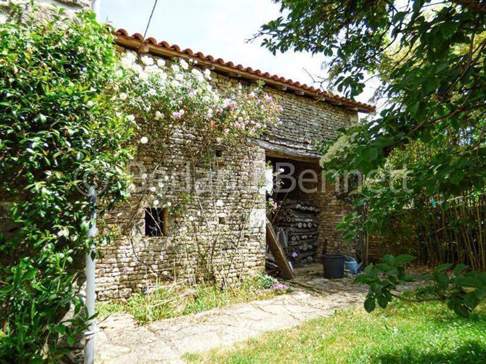 Image No.23-6 Bed House for sale