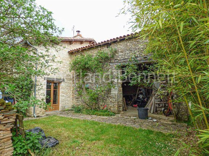 Image No.25-6 Bed House for sale