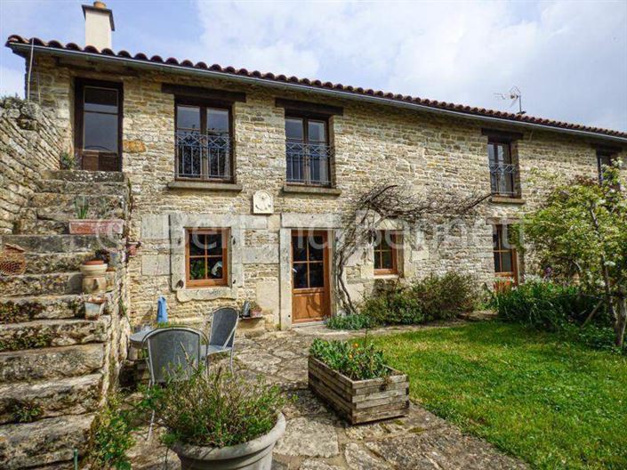 Image No.30-6 Bed House for sale