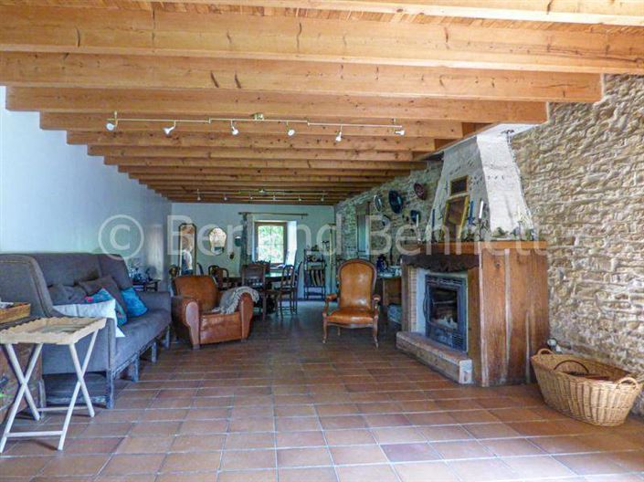 Image No.5-6 Bed House for sale