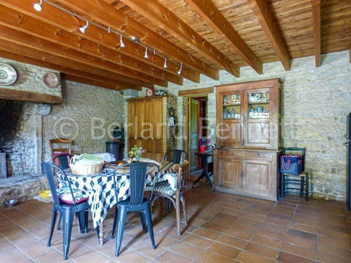 Image No.9-6 Bed House for sale