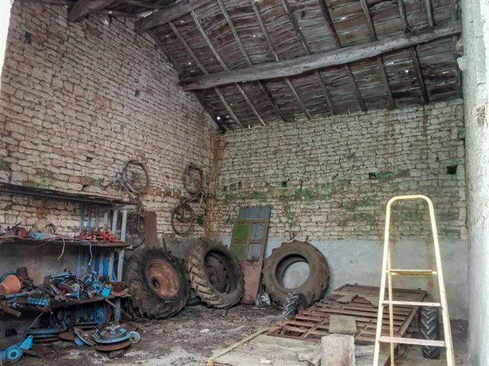 Image No.12-1 Bed House for sale