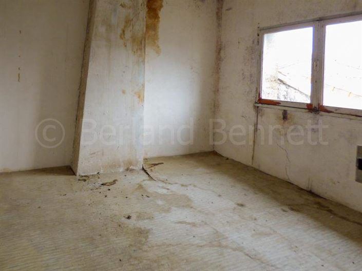 Image No.10-4 Bed House for sale