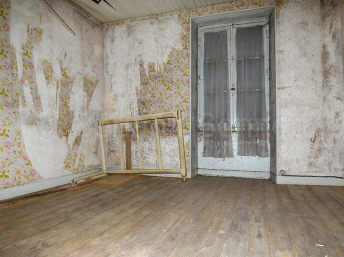 Image No.8-4 Bed House for sale