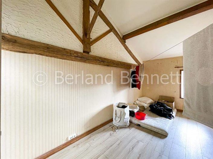 Image No.12-5 Bed House for sale