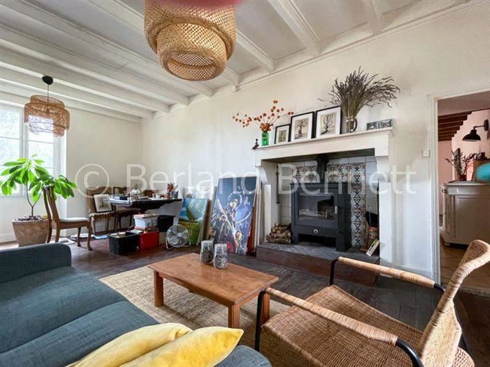 Image No.5-5 Bed House for sale