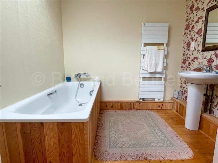 Image No.7-3 Bed House for sale