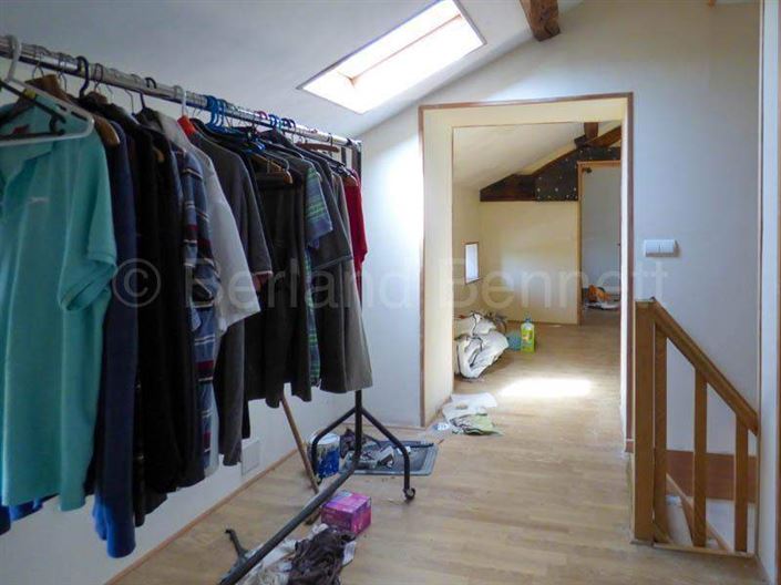 Image No.9-3 Bed House for sale