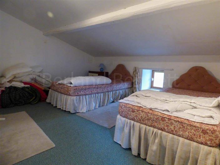 Image No.14-4 Bed House for sale