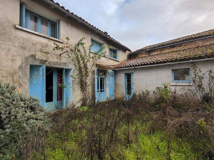 Image No.1-3 Bed House for sale
