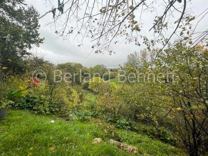 Image No.20-4 Bed House for sale