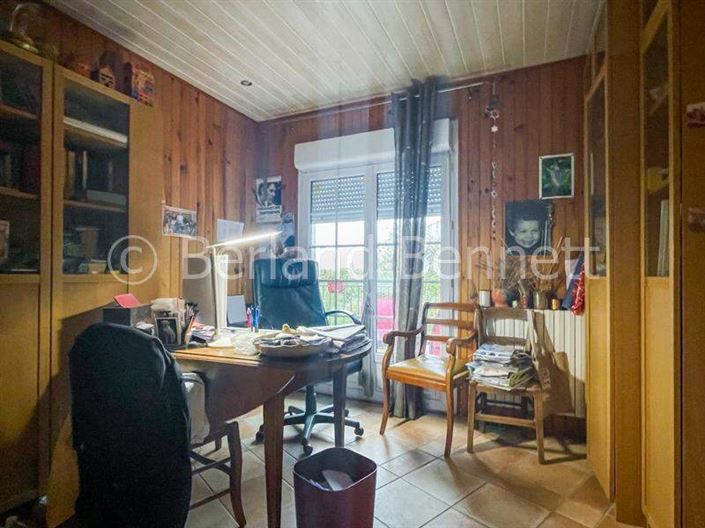 Image No.9-4 Bed House for sale