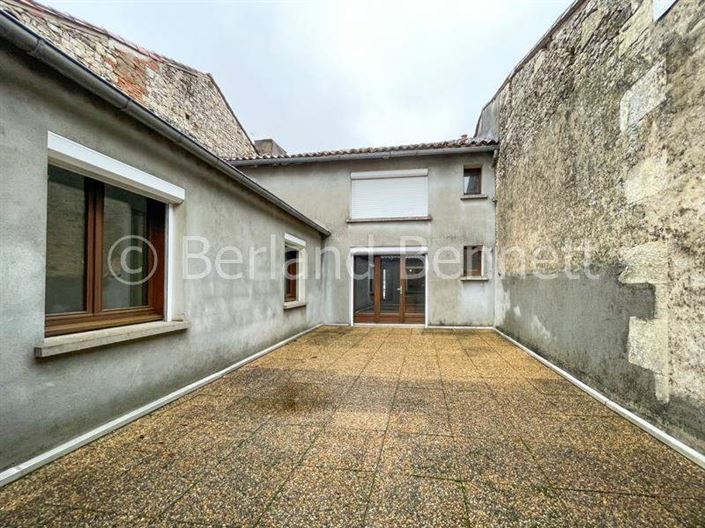 Image No.17-3 Bed House for sale