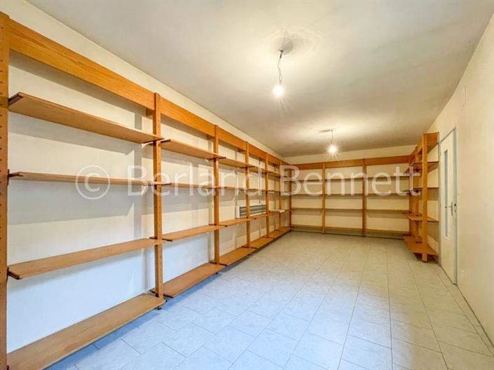 Image No.18-3 Bed House for sale