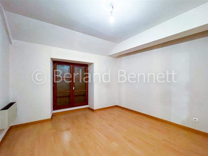 Image No.19-3 Bed House for sale