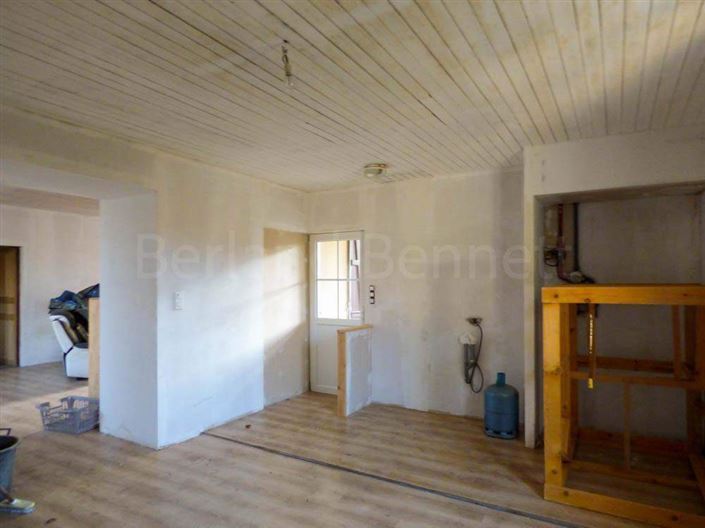 Image No.6-1 Bed House for sale