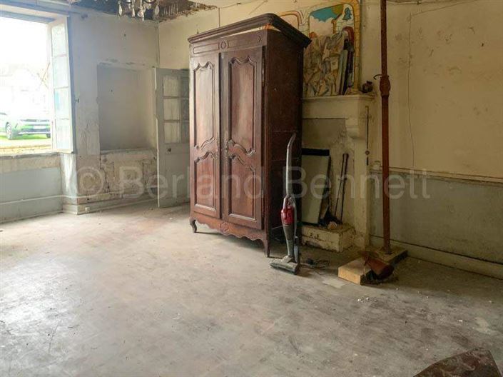 Image No.3-3 Bed House for sale