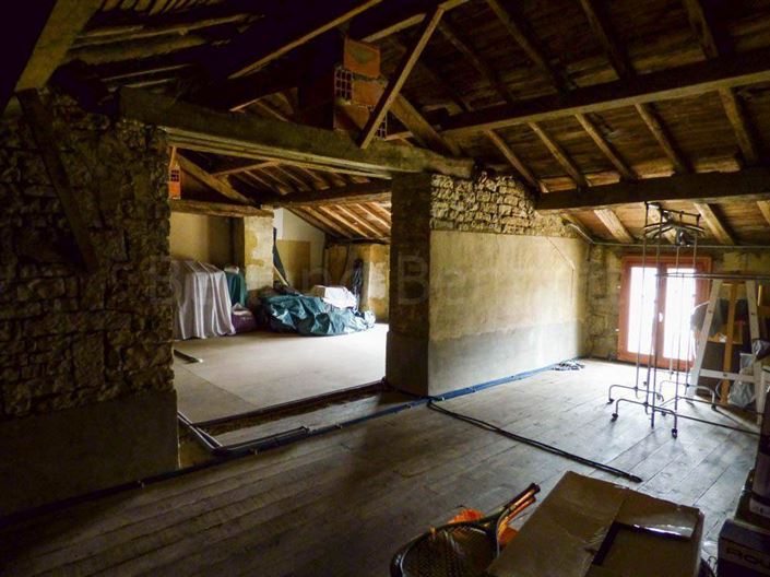 Image No.19-3 Bed House for sale