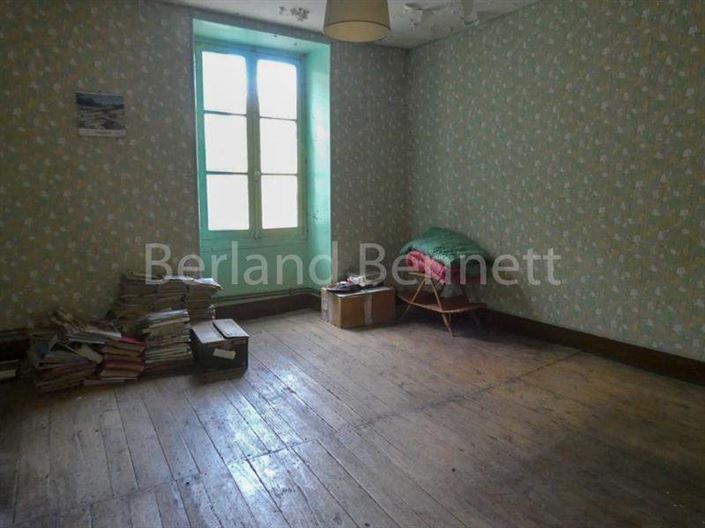 Image No.9-4 Bed House for sale