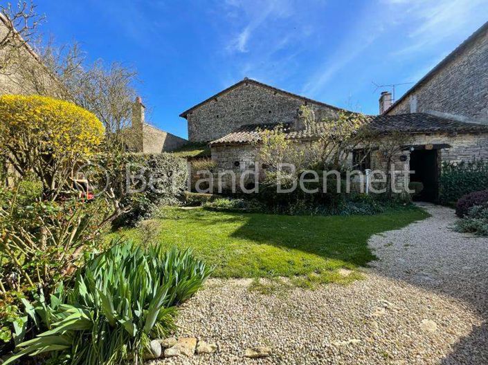 Image No.19-Maison de 2 chambres à vendre à Lezay