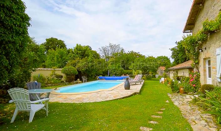 Image No.22-Maison de 2 chambres à vendre à Lezay